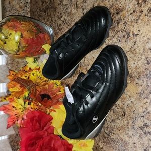 NWT! Champion Cleats - Boys - Size 2